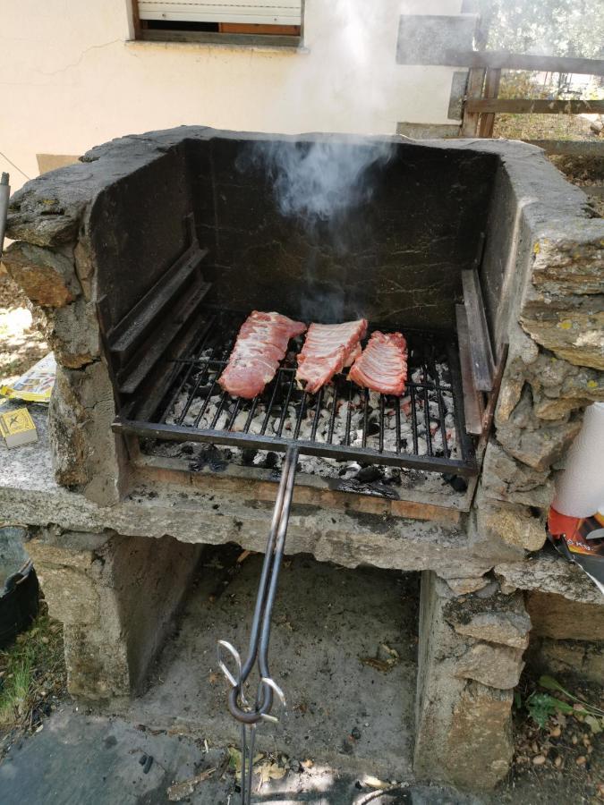 Gasthaus La Albarina Galende Exterior foto
